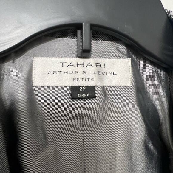 Tahari Arthur S. Levine Gray Formal Blazer Jacket Women’s Size 2P with skirt - Picture 3 of 6